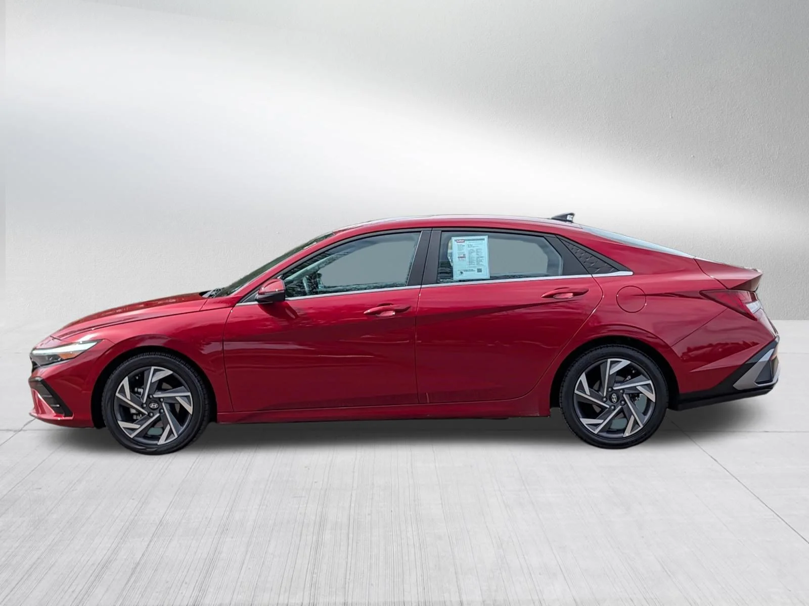 Used 2025 Ultimate Red Hyundai Limited image 4