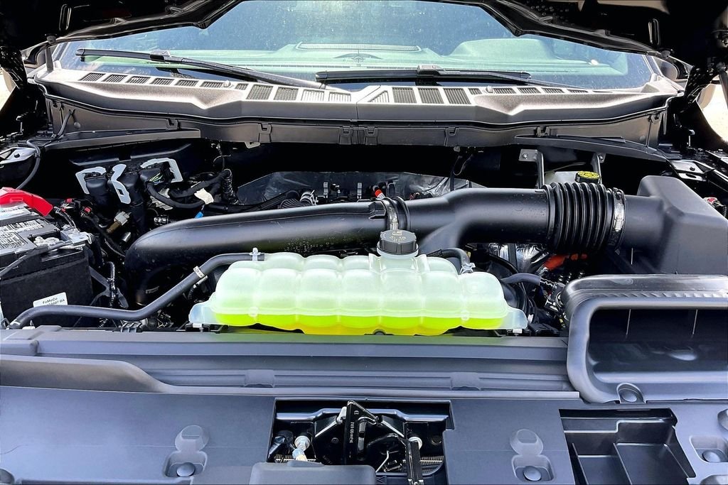New 2026 Ford F-150 XLT 4D SuperCrew