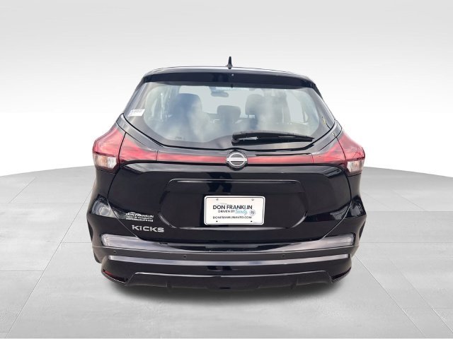 Used 2025 Black Nissan S image 4