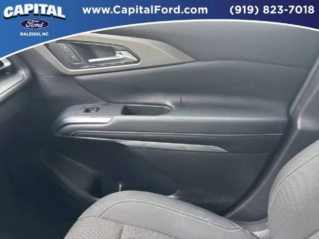 Used 2026 White Chevrolet LT image 28