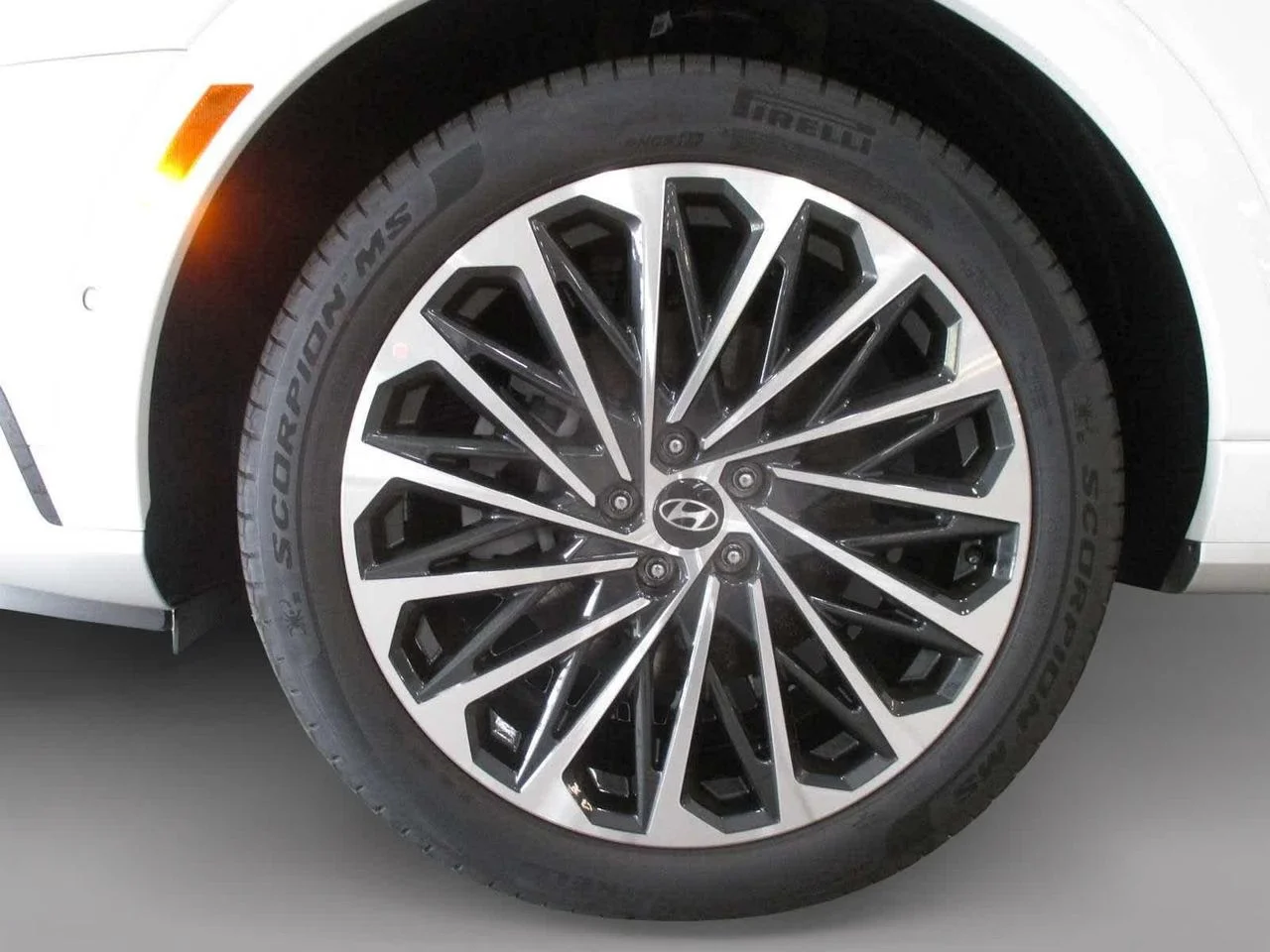 New 2026 White Hyundai Calligraphy AWD image 5
