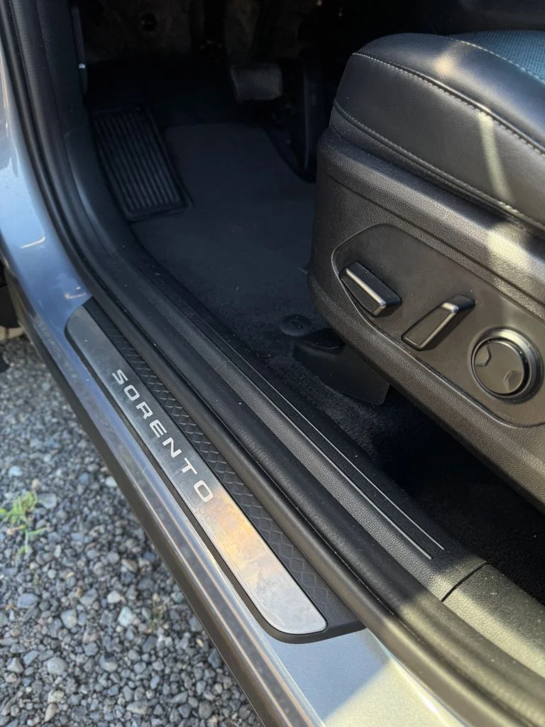 Used 2021 Everlasting Silver Kia SX image 15