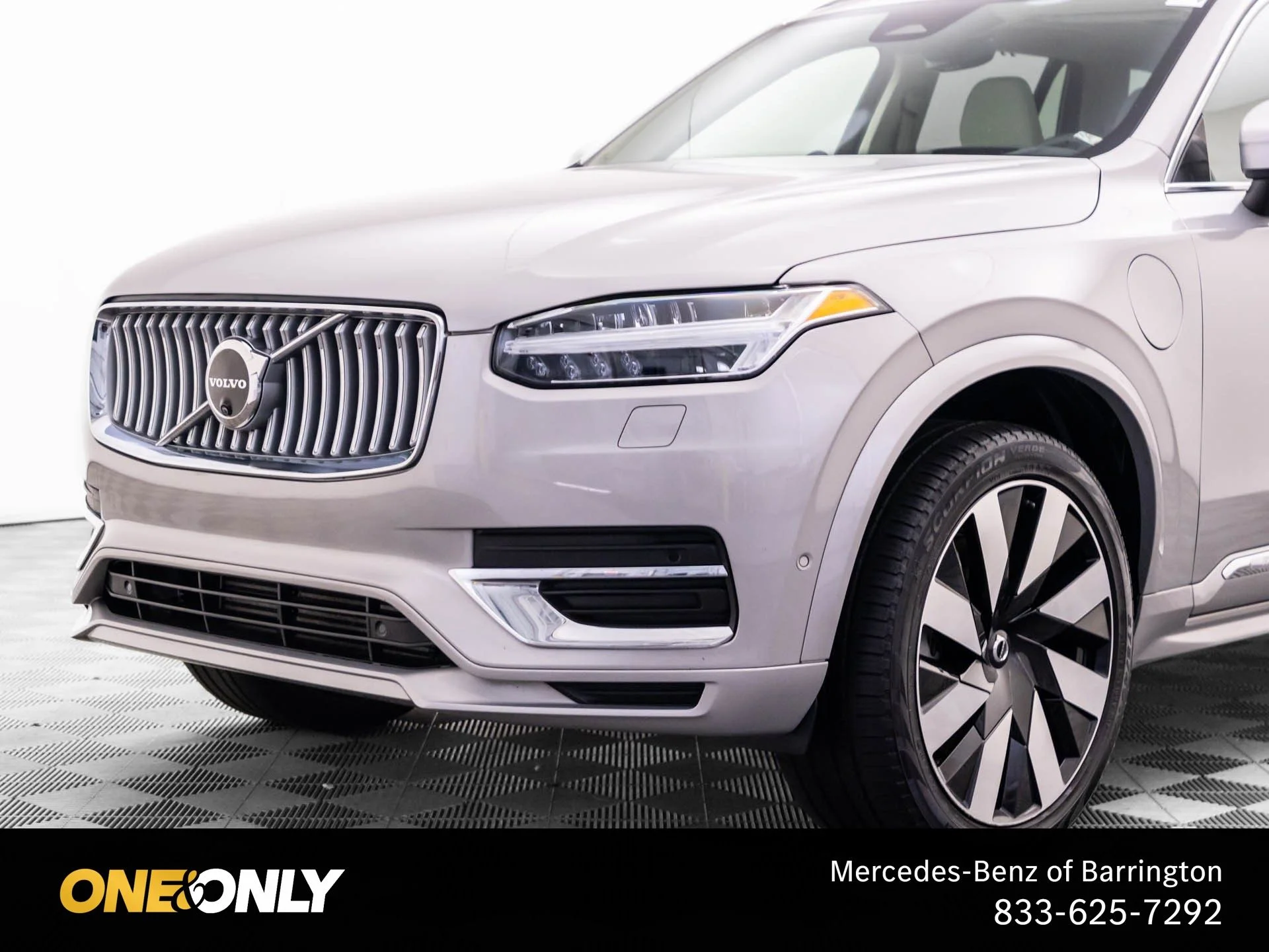 Used 2024 Silver Volvo Ultimate image 39