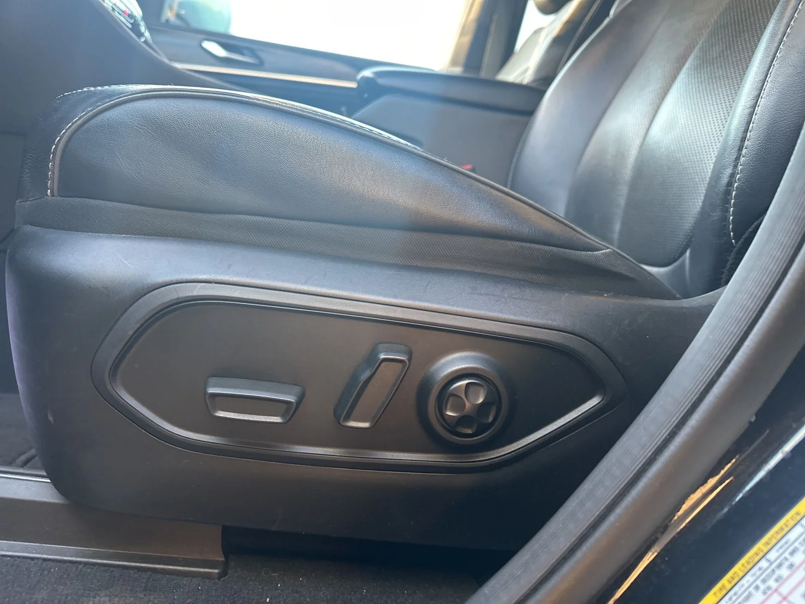Used 2024 Black Jeep Overland image 12