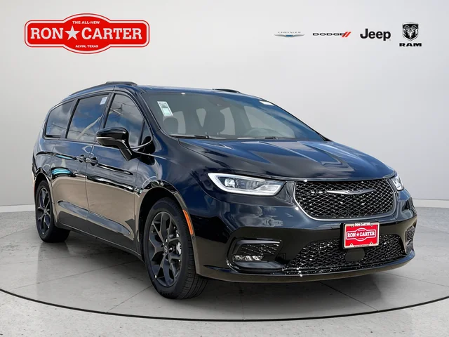 New 2026 Chrysler Pacifica Limited