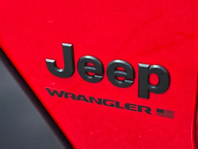 Used 2024 Red Jeep Sport S image 33