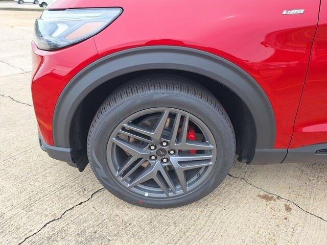 New 2026 Rapid Red Metallic Tinted Clearcoat Ford ST-Line image 24