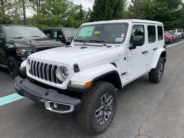 New 2026 Bright White Clear-Coat Exterior Paint Jeep Sahara image 9