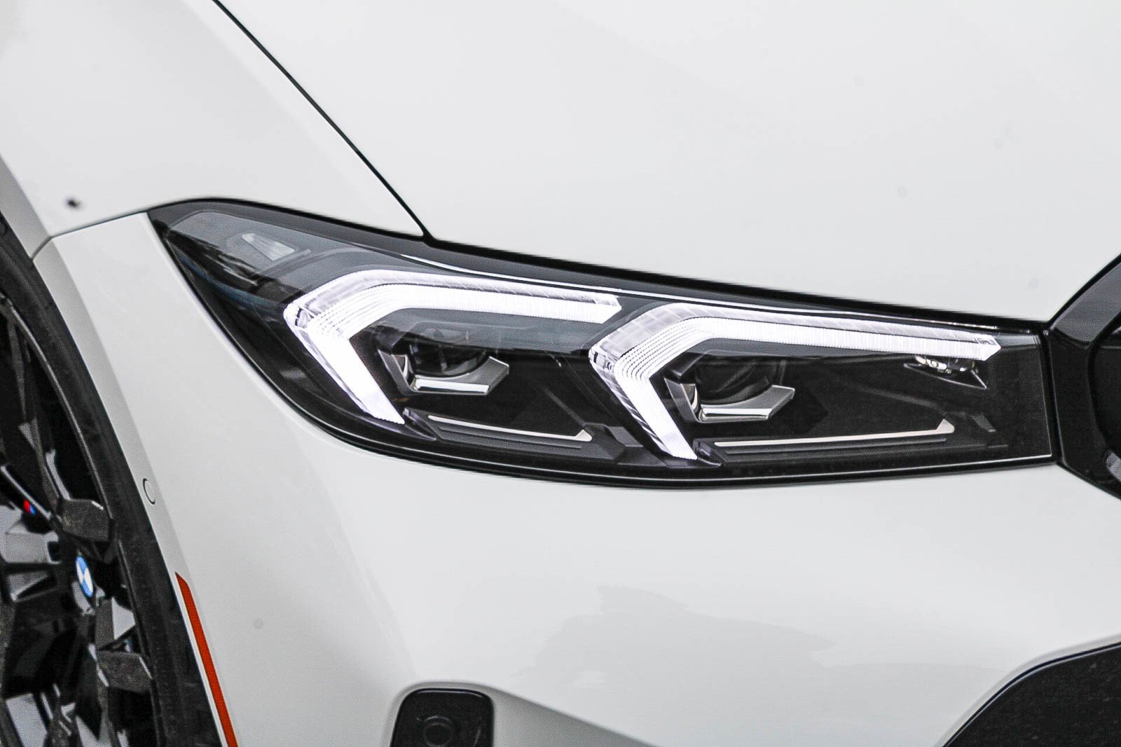New 2026 Alpine White BMW 330i image 7