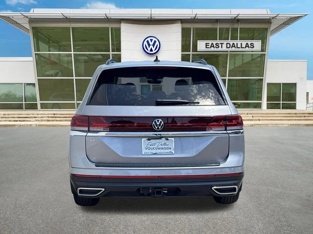 New 2026 Silver Volkswagen 2.0T SE w/Technology image 4