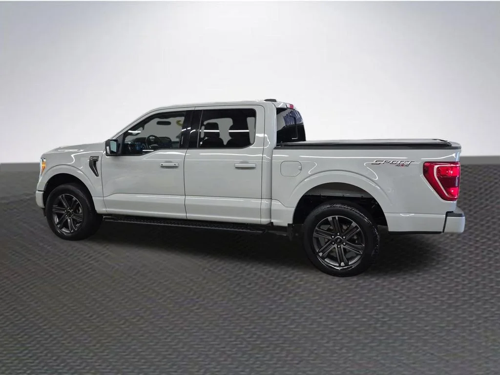 Certified Used 2023 Avalanche Ford XLT image 5