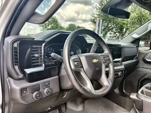 Used 2023 Summit White Chevrolet LT image 10