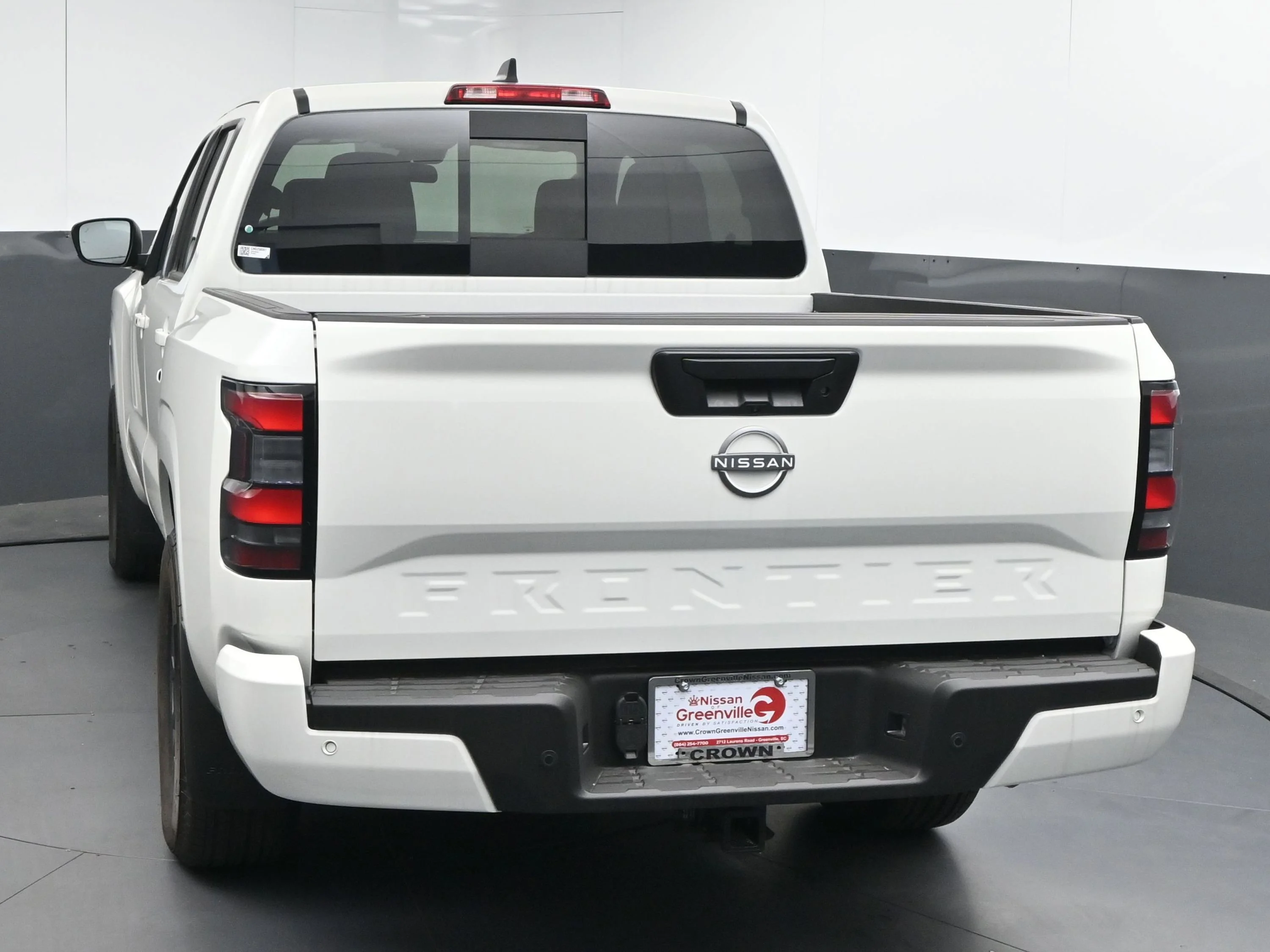 New 2025 Glacier White Nissan Crew Cab SV image 5