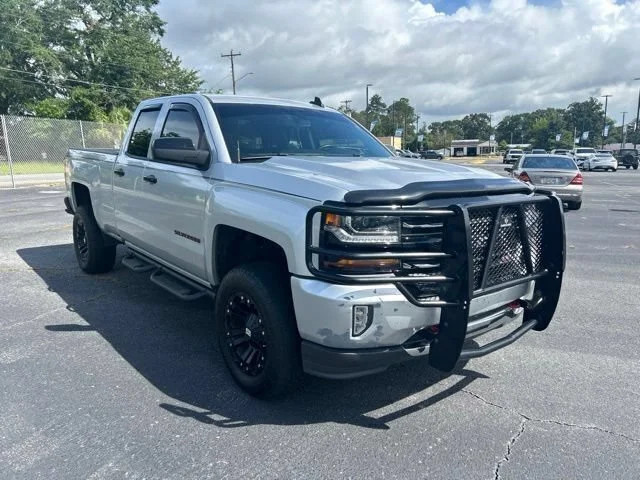 Used 2018 SILVER ICE METALLIC Chevrolet LT image 6