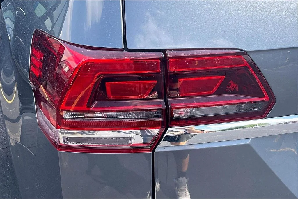 Used 2019 Gray Volkswagen S image 30