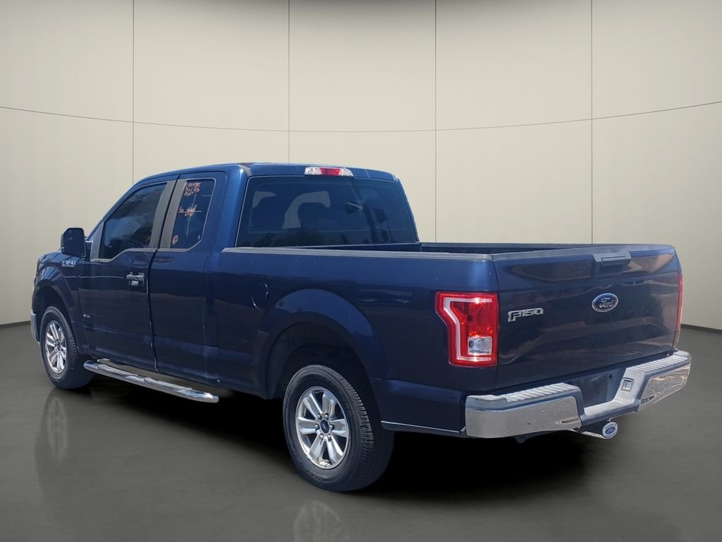 Used 2015 Blue Ford XL image 5