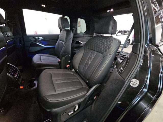 Used 2024 Black Sapphire Metallic BMW M60i image 4
