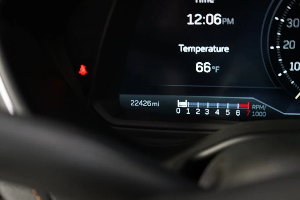 Used 2021 WAVE METALLIC Cadillac V-Series image 26
