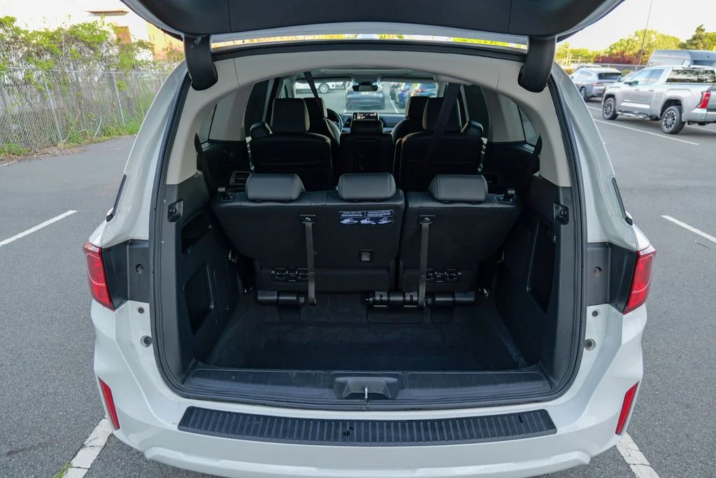 Used 2025 White Honda EX-L image 55
