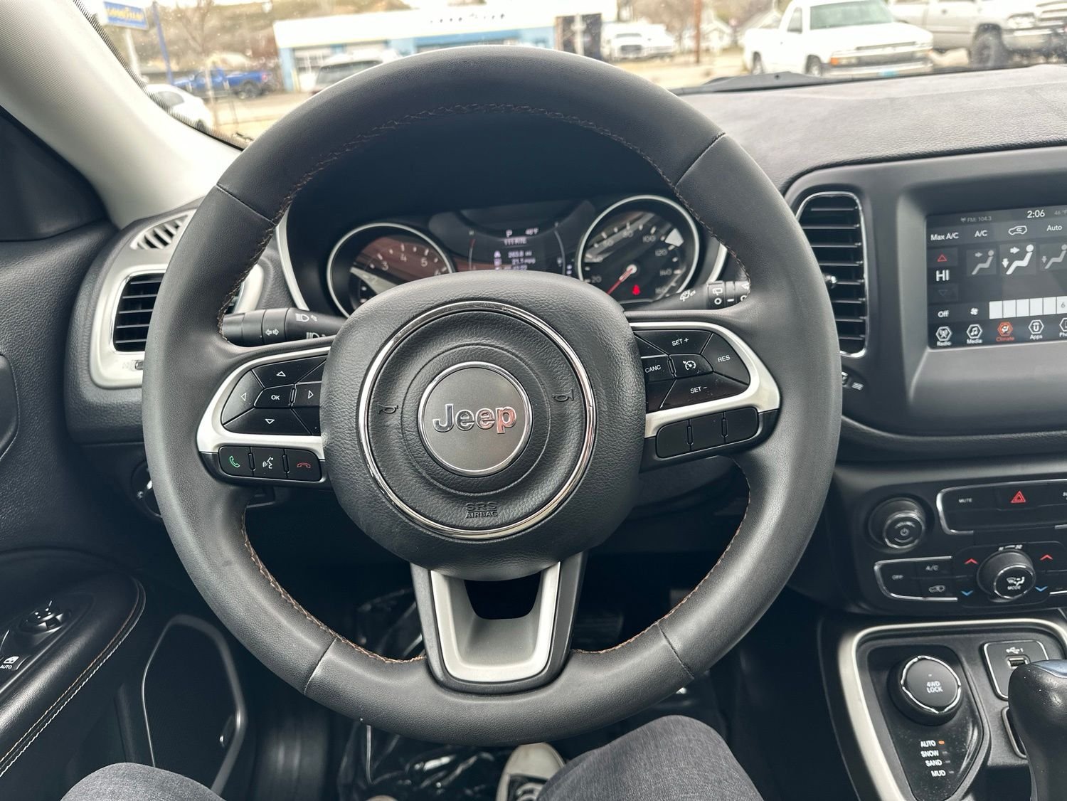 Used 2021 Blue Jeep Latitude image 38