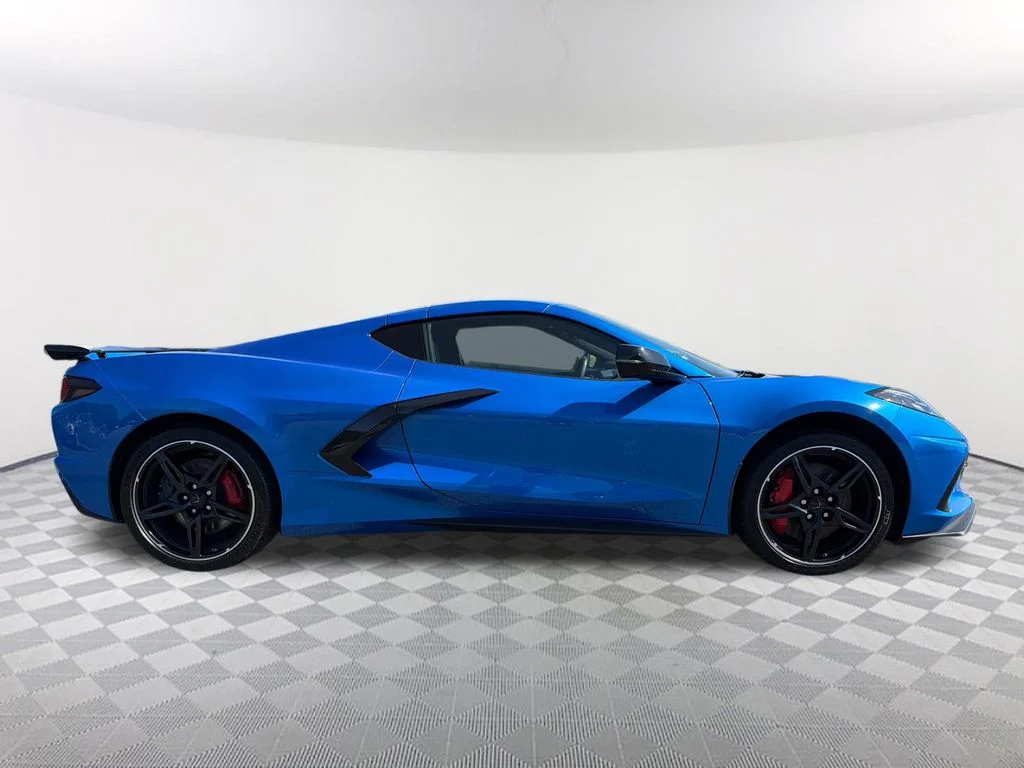 Used 2025 Blue Chevrolet Stingray image 4