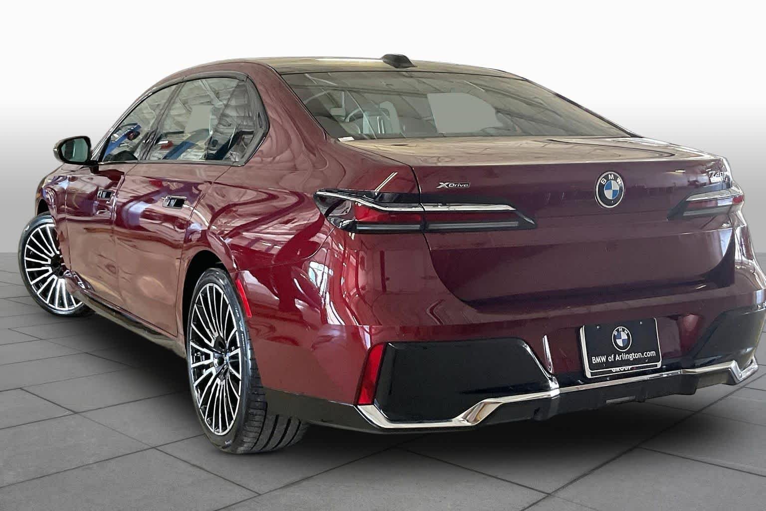 New 2026 Aventurin Red Metallic BMW 740i xDrive image 12