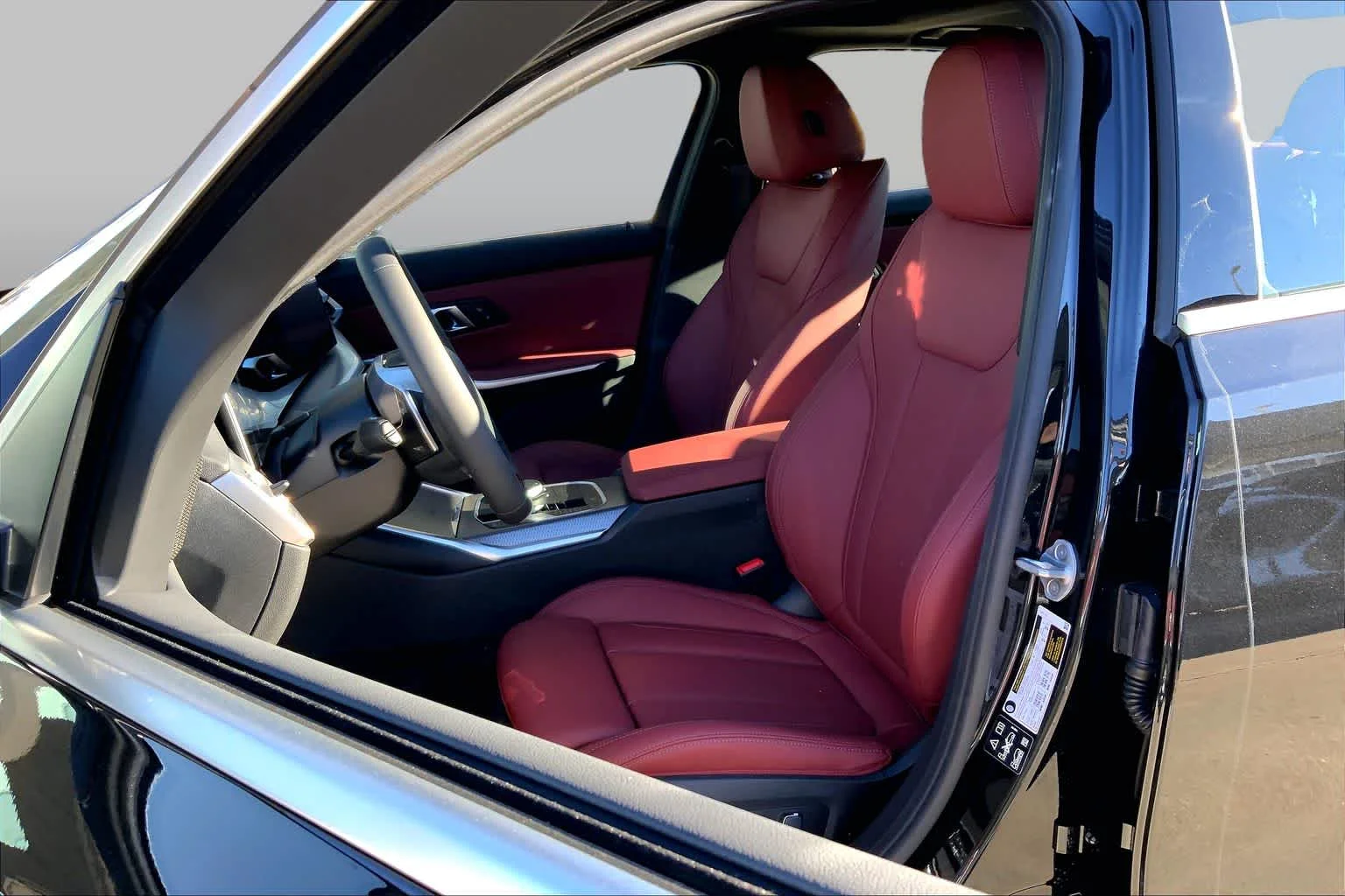 New 2026 Black Sapphire Metallic BMW 330i xDrive image 9