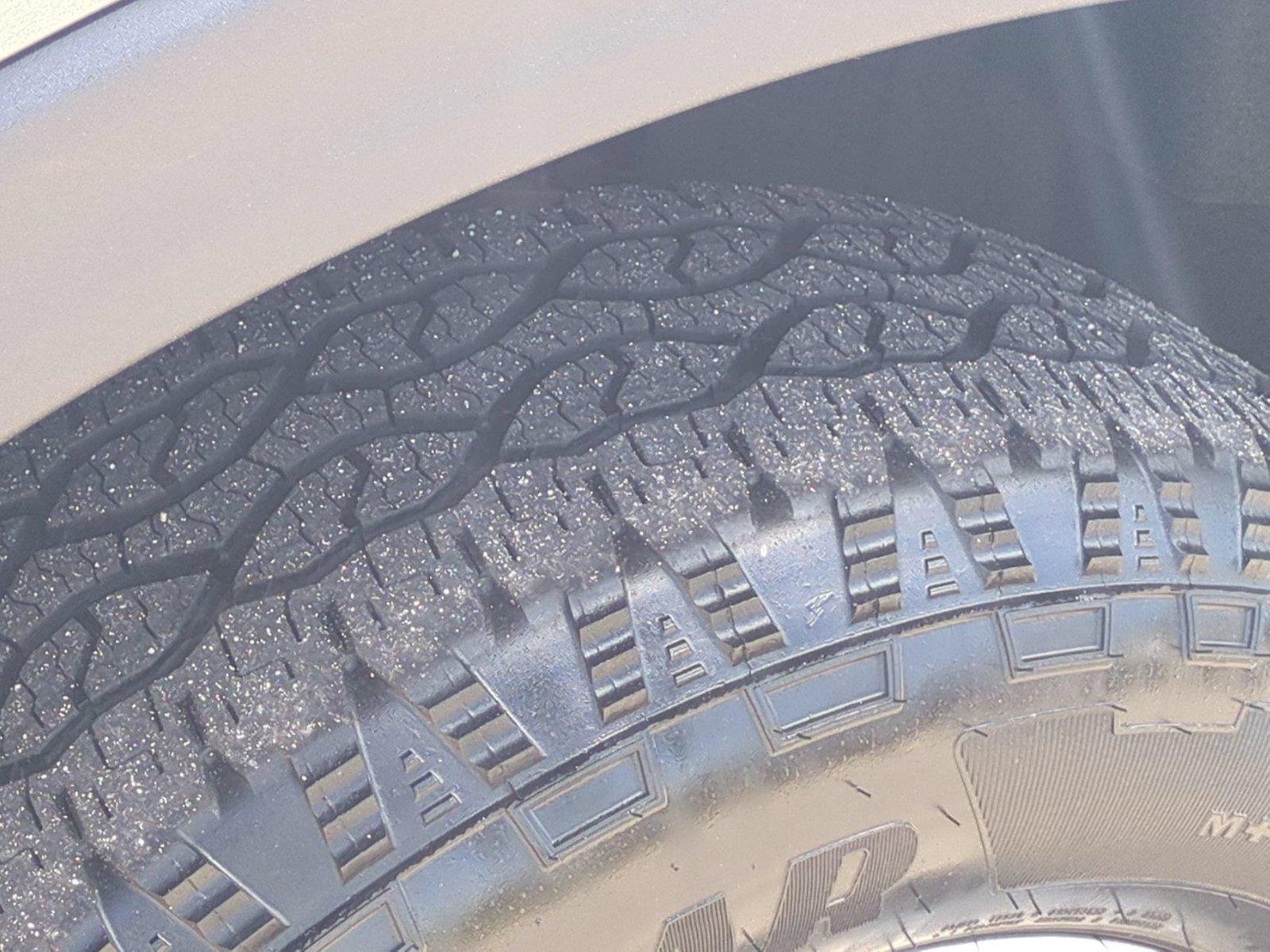 Used 2025 Carbonized Gray Ford XL image 13