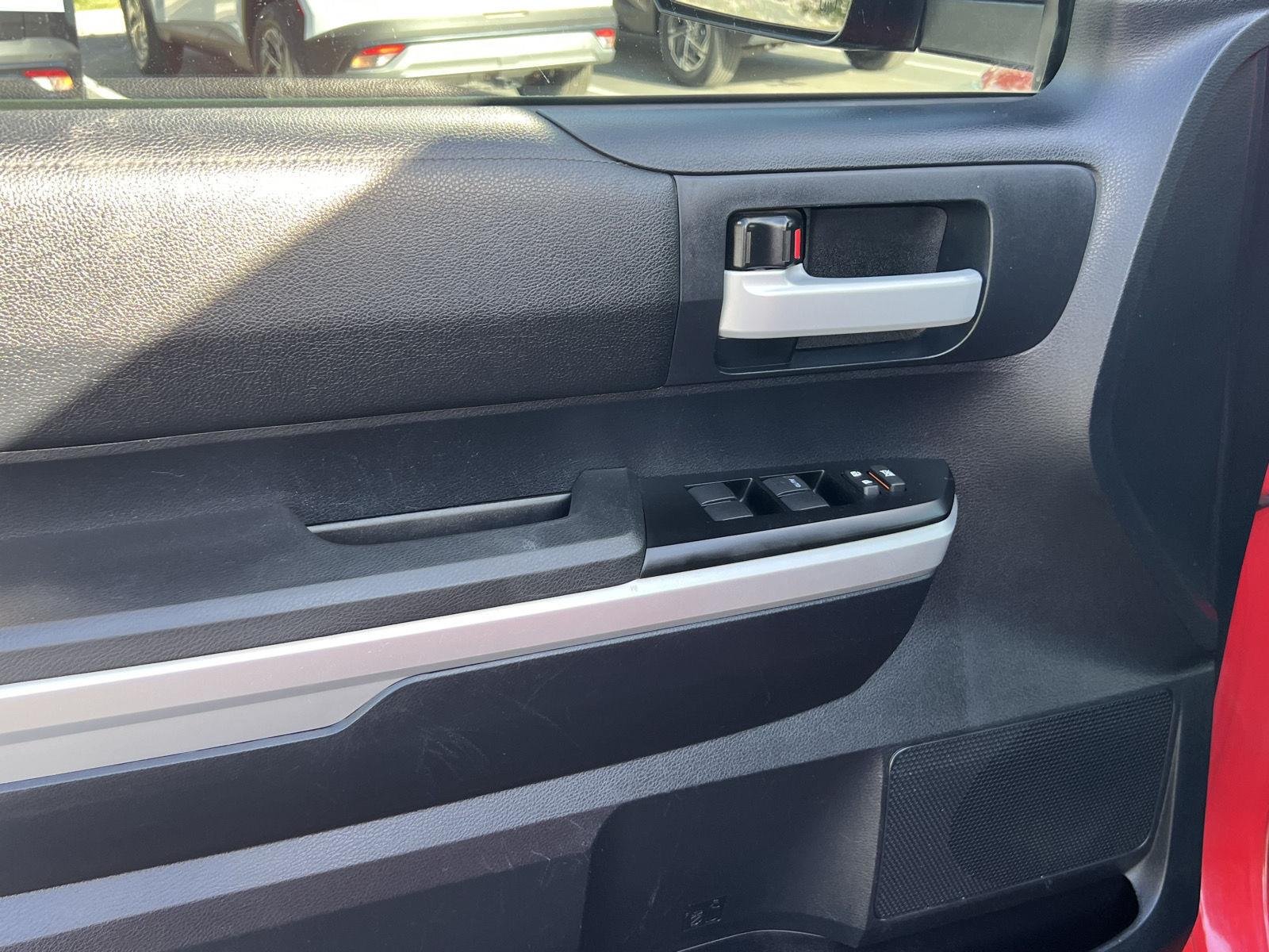 2014 Toyota Tundra SR5 - Photo 28