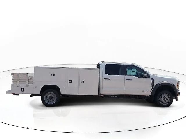New 2025 Oxford White Ford XL image 4