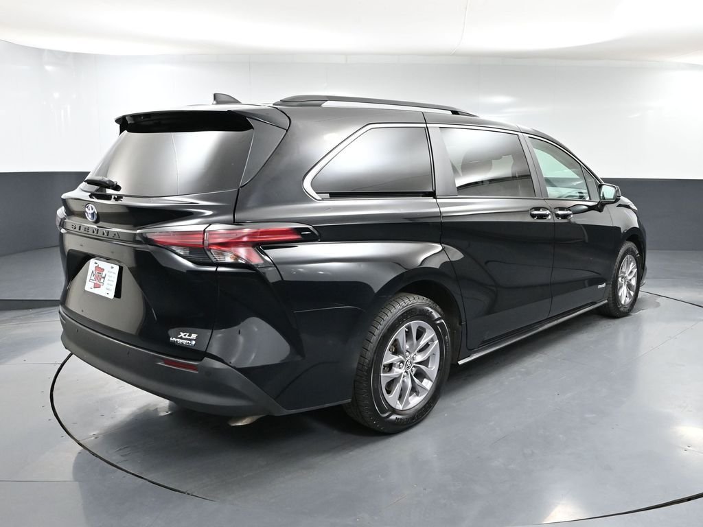 2021 Toyota Sienna XLE Premium photo 4