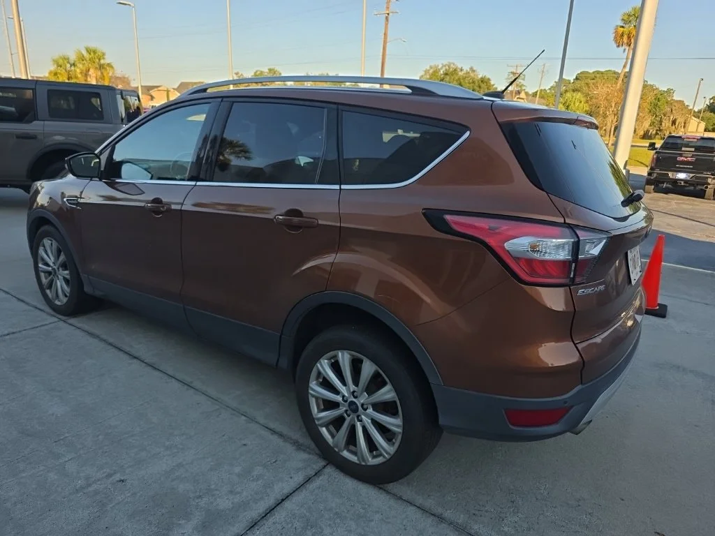 Used 2017 Red Ford Titanium image 5