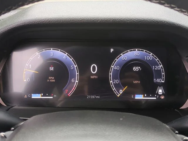 Used 2023 White/off-white Jeep Altitude X image 32