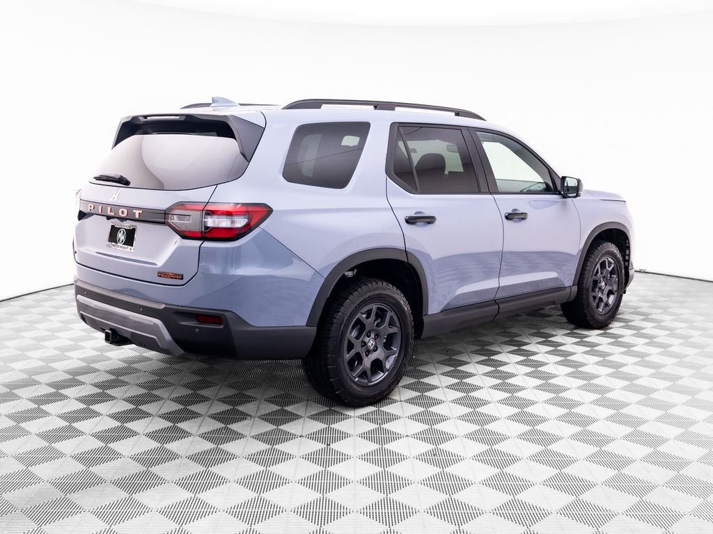 New 2026 Sonic Gray Pearl Honda TrailSport image 6