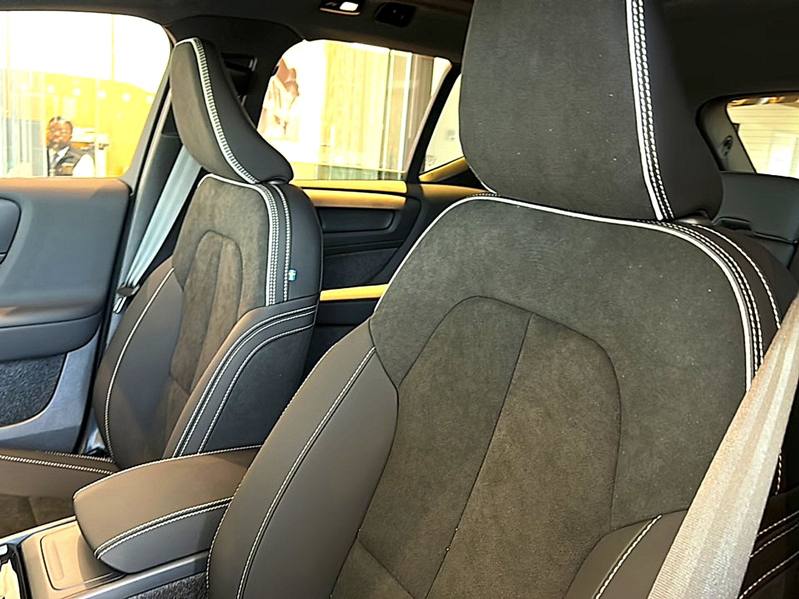 New 2026 Denim Blue Volvo Ultra image 10