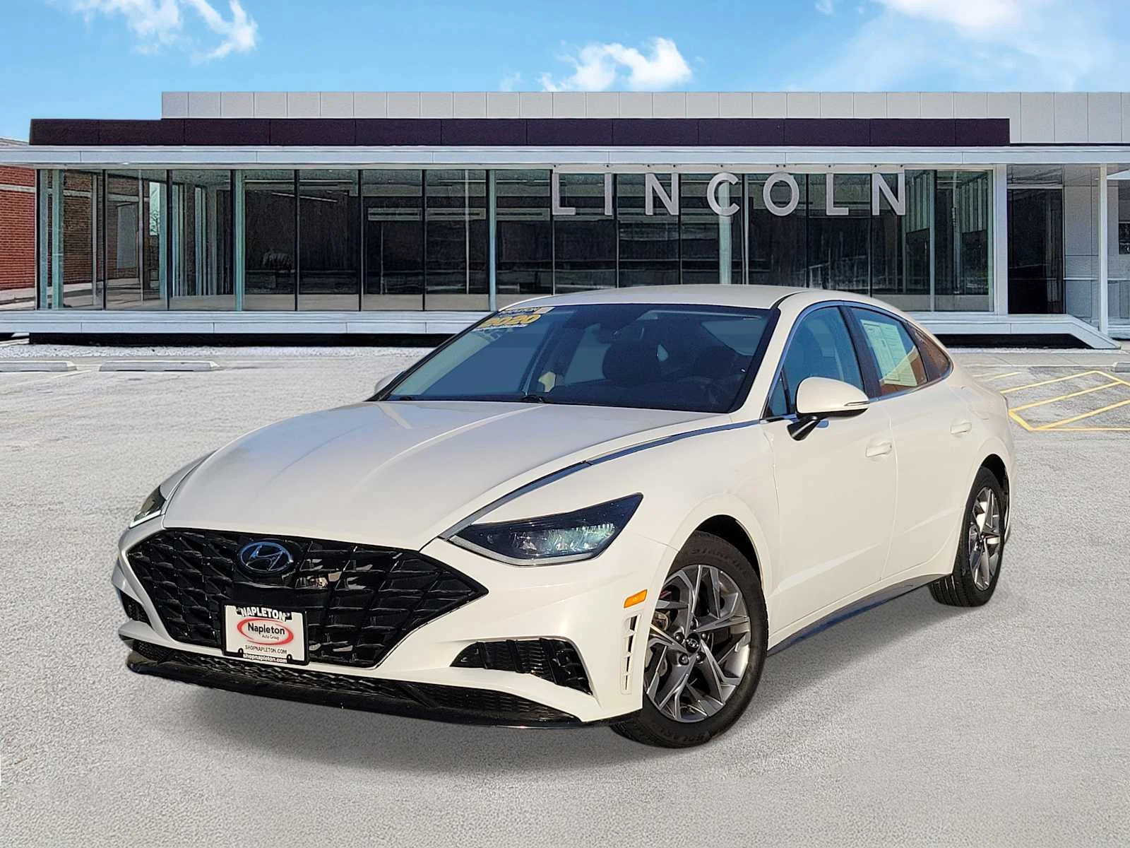 Used 2020 White Hyundai SEL image 1