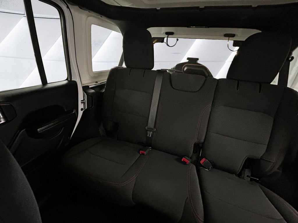Used 2023 White/off-white Jeep Rubicon image 18