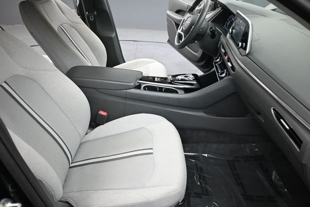Used 2020 Black Hyundai SEL image 19