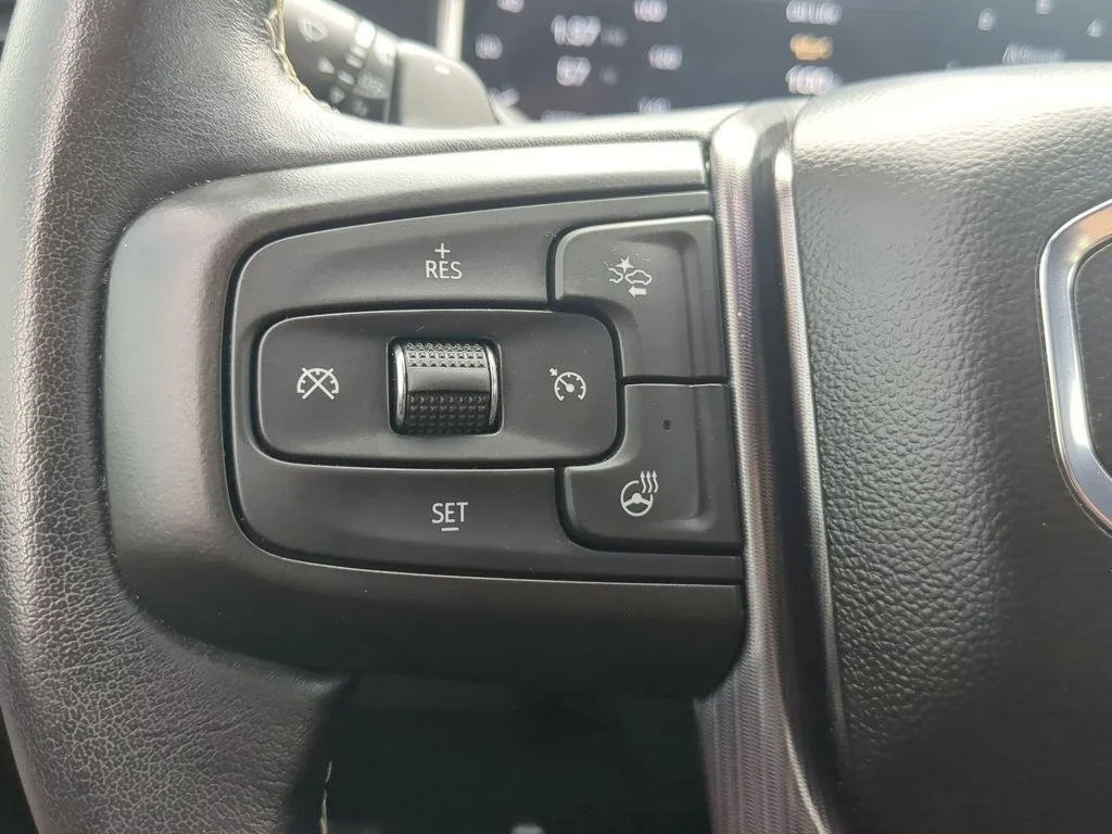 Used 2023 Onyx Black GMC Denali Ultimate image 23