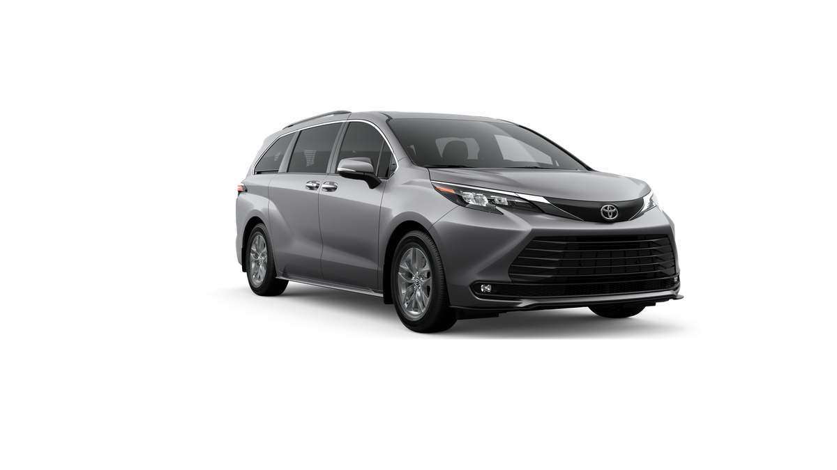 New 2026 Heavy Metal Toyota XLE image 15