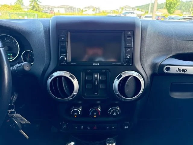 Used 2014 Black Clearcoat Jeep Unlimited Rubicon image 23