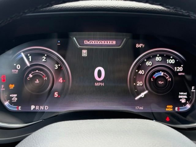 New 2026 Diamond Black Crystal Pearl-Coat Exterior Paint RAM LARAMIE image 15