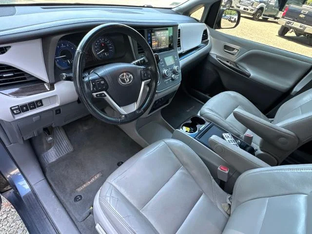 Used 2015 Shoreline Blue Pearl Toyota  image 8