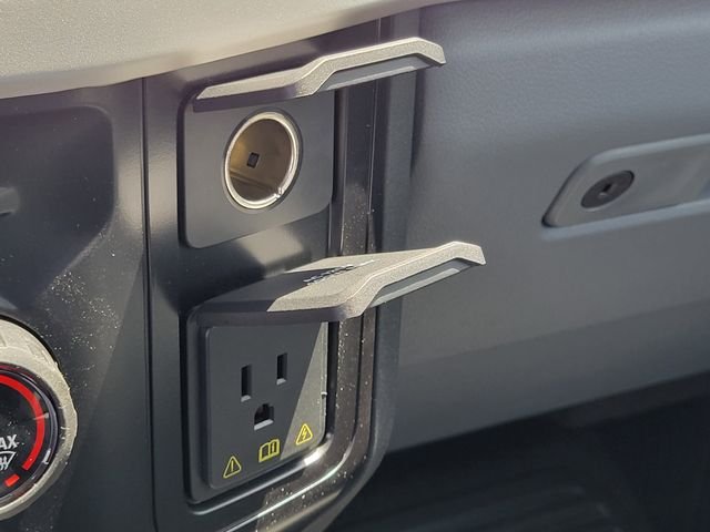 New 2026 Oxford White Ford F-250® XL image 11