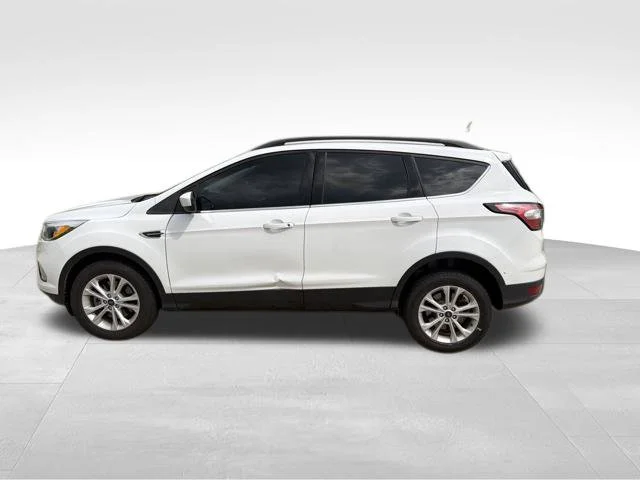 Used 2018 White Ford SE image 7