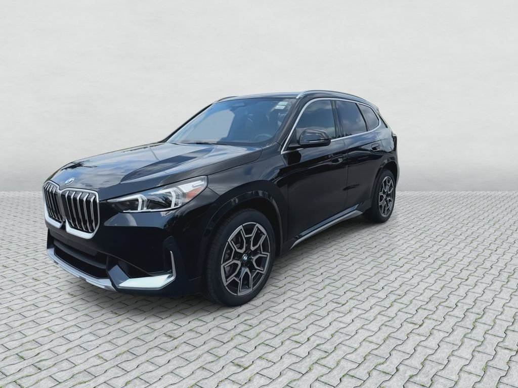 New 2026 Black Sapphire Metallic BMW xDrive28i image 4