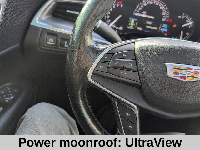 Used 2019 CRYSTAL WHITE TRICOAT Cadillac Premium Luxury AWD image 9
