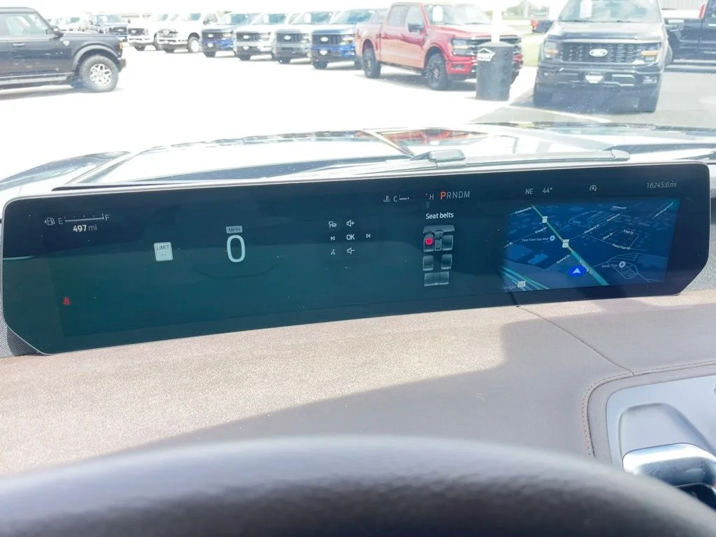 Used 2025 Black Metallic Ford King Ranch image 10