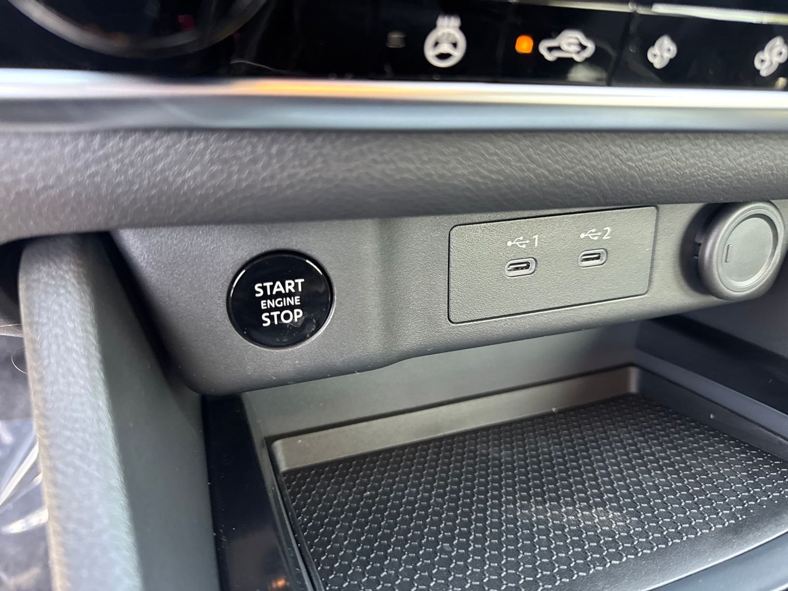 New 2026 Nissan Rogue Dark Armor 4D Sport Utility