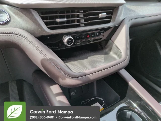 New 2026 Carbonized Gray Metallic Ford Platinum image 17
